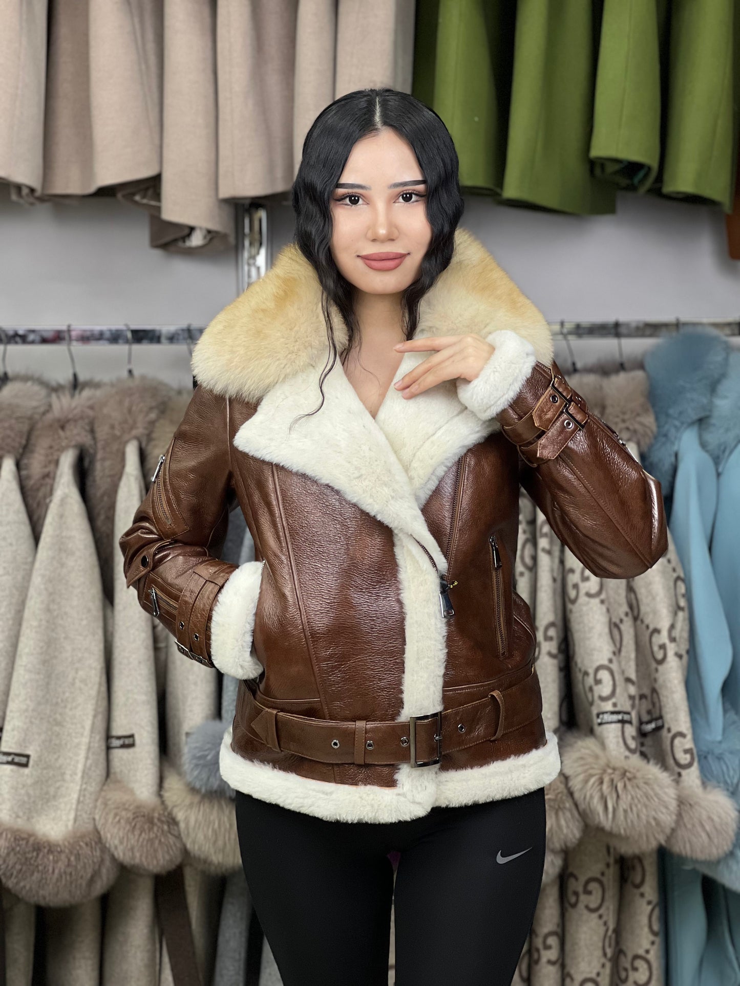 Hakiki Tilki Aksesuarlı Kahverengi Koyun Kürk Manto OZEL1 (Standart Kesim)