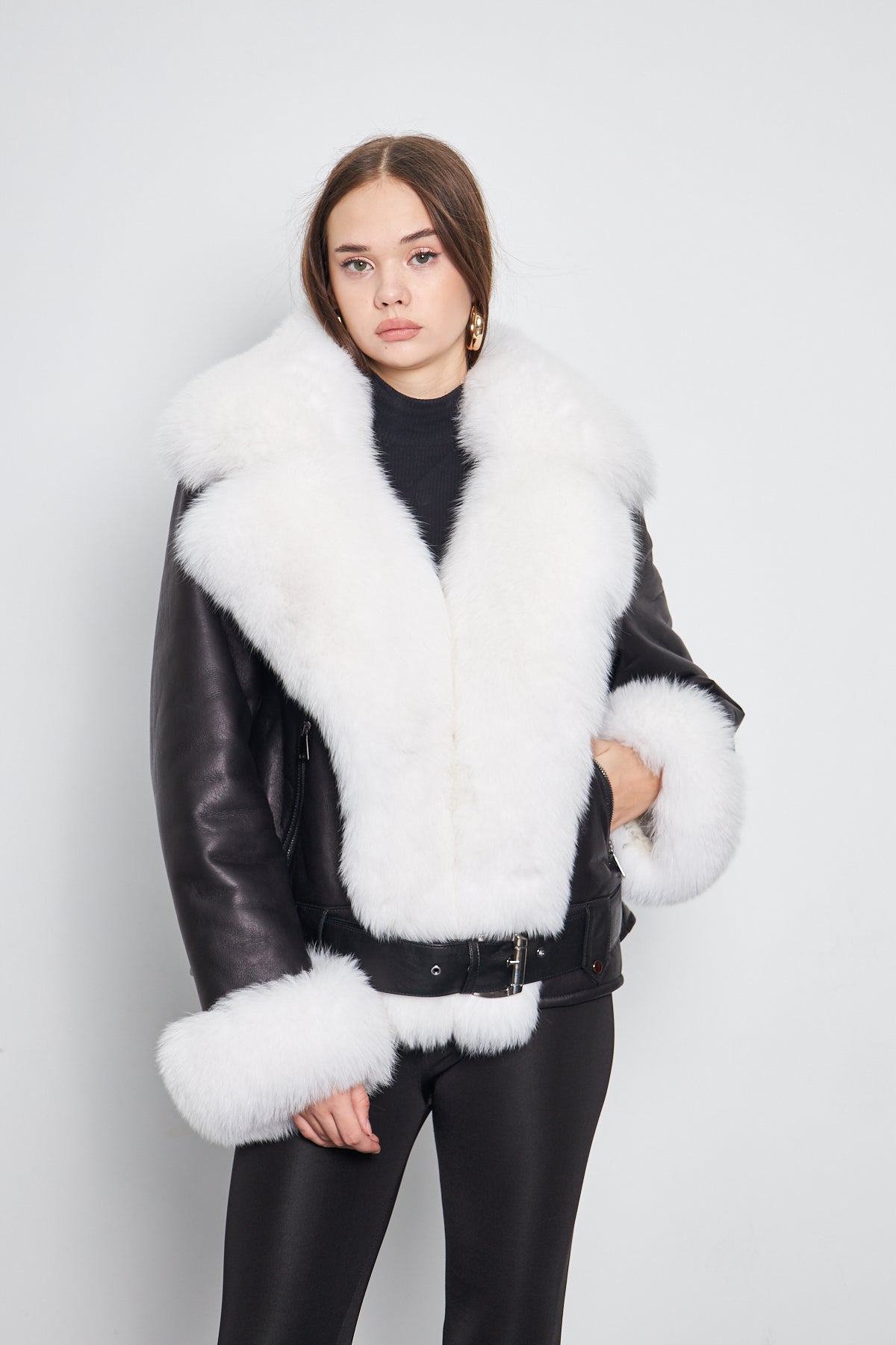 Kadın Tilki Aksesuarlı Hakiki Koyun Kürk Manto BDC122-OZEL6 (Dar Kalıp)