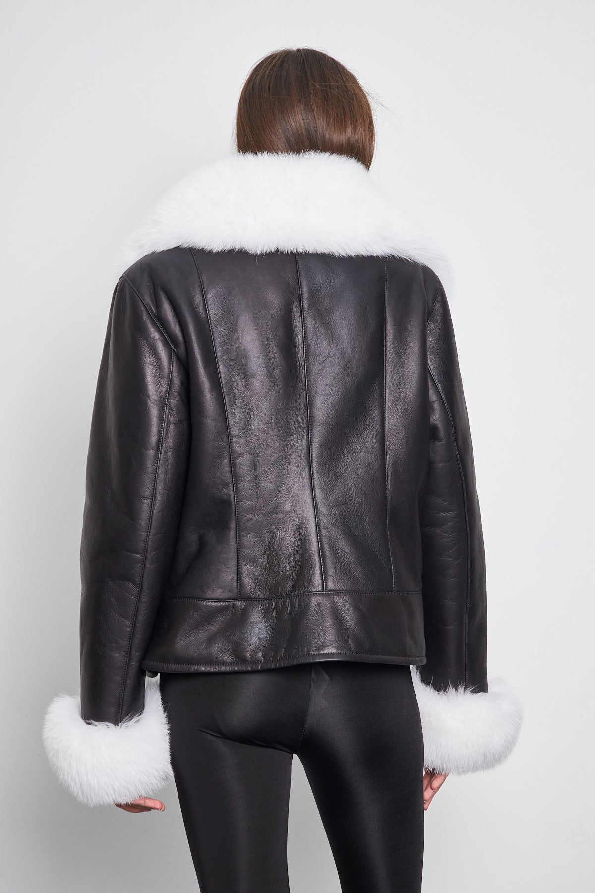 Kadın Tilki Aksesuarlı Hakiki Koyun Kürk Manto BDC122-OZEL6 (Dar Kalıp)