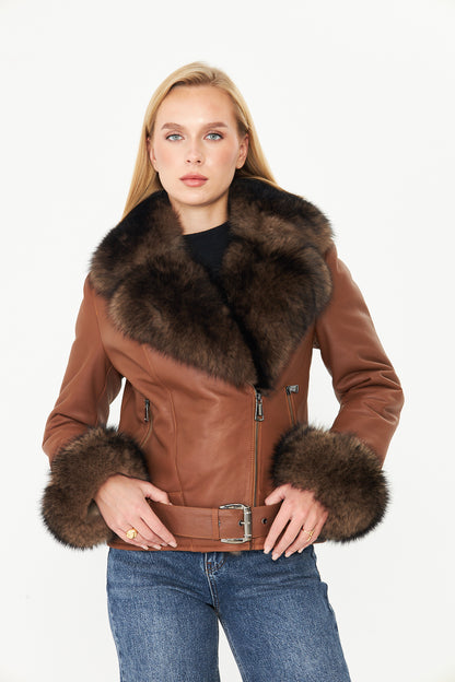 Kadın Tilki Aksesuarlı Hakiki Koyun Kürk Manto BDC122-OZEL6 (Dar Kalıp)